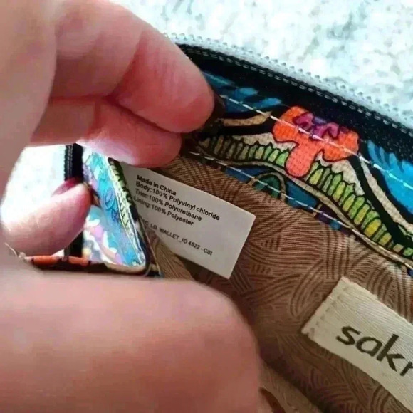 Sakroots Colorful Bohemian Zip Top Wallet - Picture 9 of 13